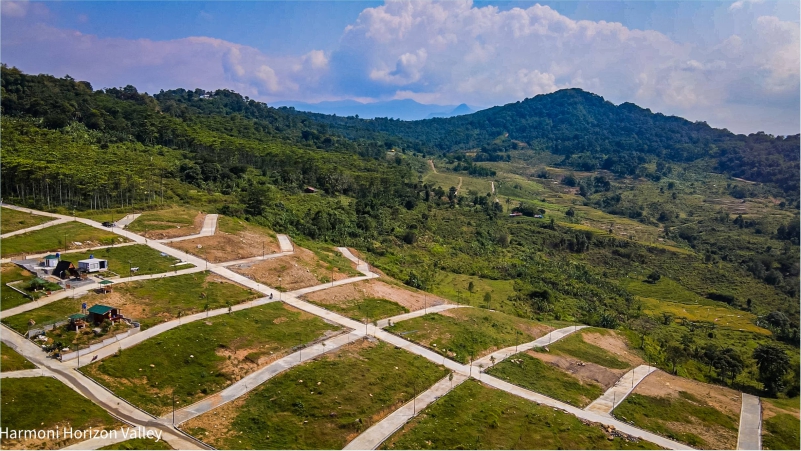 jalan cor beton akses menuju kawasan kavling prime east bogor di jalur puncak 2